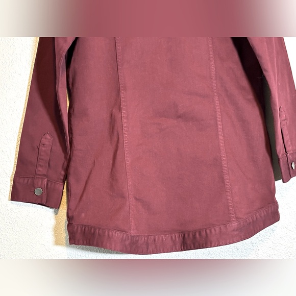 Liverpool Los Angeles Burgundy Blush Denim Jacket Size M Button-Up Pockets NWOT - Picture 12 of 15